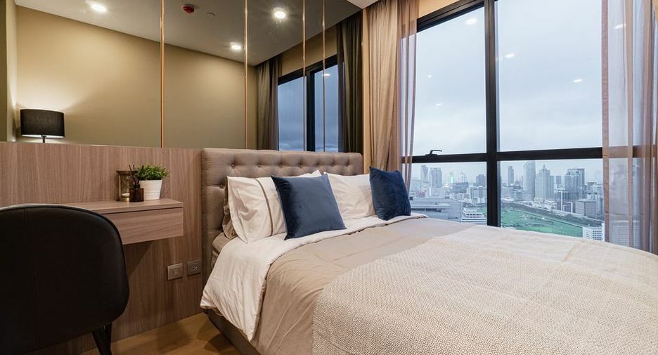 For rent 2 bedrooms condo in Bang Rak, Bangkok