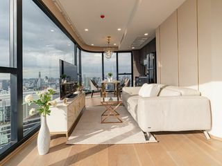 For rent 2 bedrooms condo in Bang Rak, Bangkok