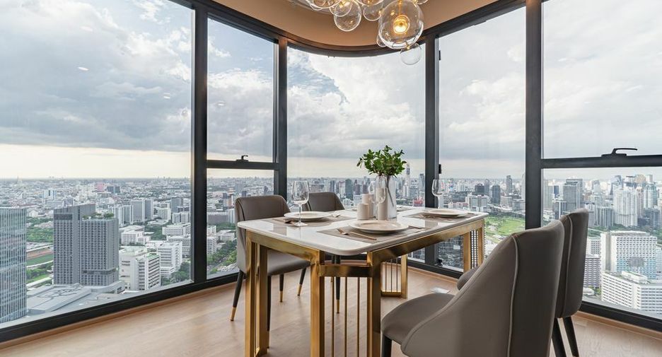 For rent 2 bedrooms condo in Bang Rak, Bangkok