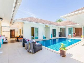 For rent and for sale 4 bedrooms villa in Mueang Phuket, Phuket