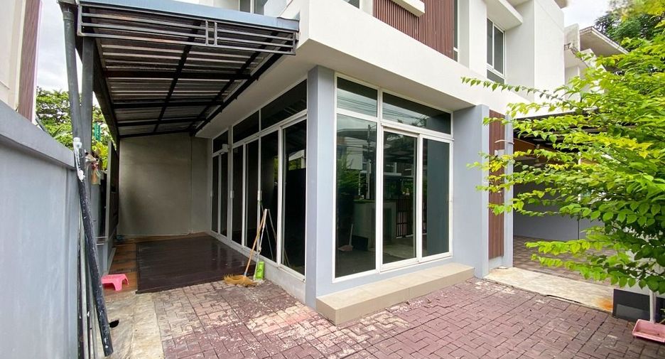 For sale 3 bedrooms house in Don Mueang, Bangkok
