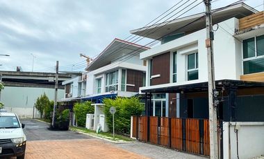 For sale 3 bedrooms house in Don Mueang, Bangkok