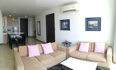 Condo en alquiler de 2 habitaciones en Huai Khwang, Bangkok