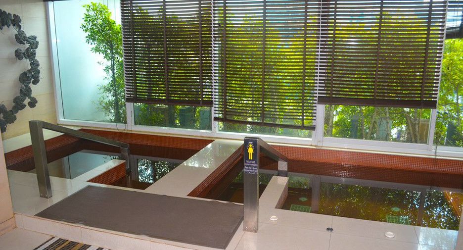 For sale 2 bedrooms condo in Watthana, Bangkok