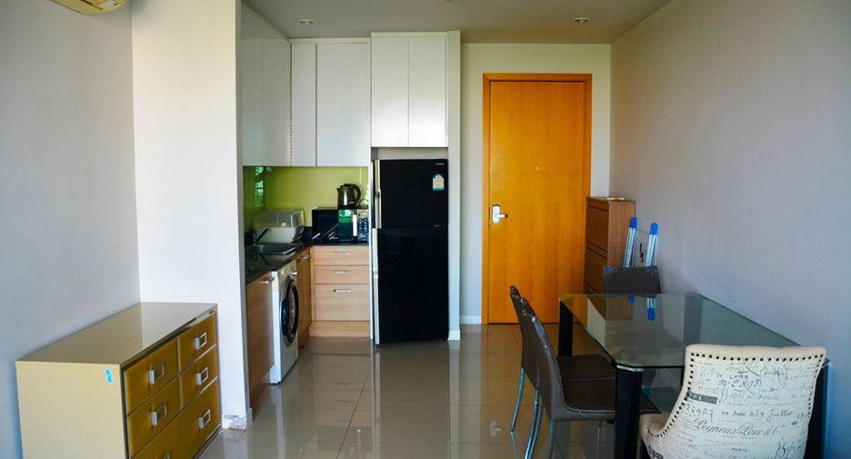 For sale 2 bedrooms condo in Watthana, Bangkok
