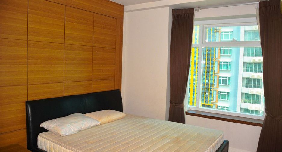 For sale 2 bedrooms condo in Watthana, Bangkok