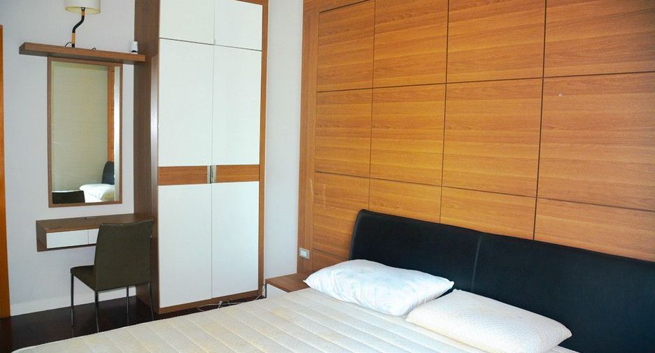For sale 2 bedrooms condo in Watthana, Bangkok