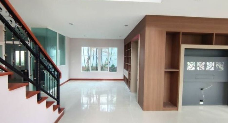 Casa en venta de 3 habitaciones en Chom Thong, Bangkok