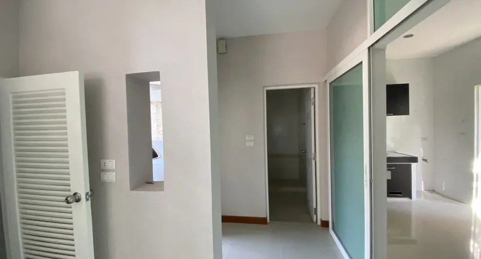 Продажа 3 спальни дом в Чом Тхонг, Бангкок