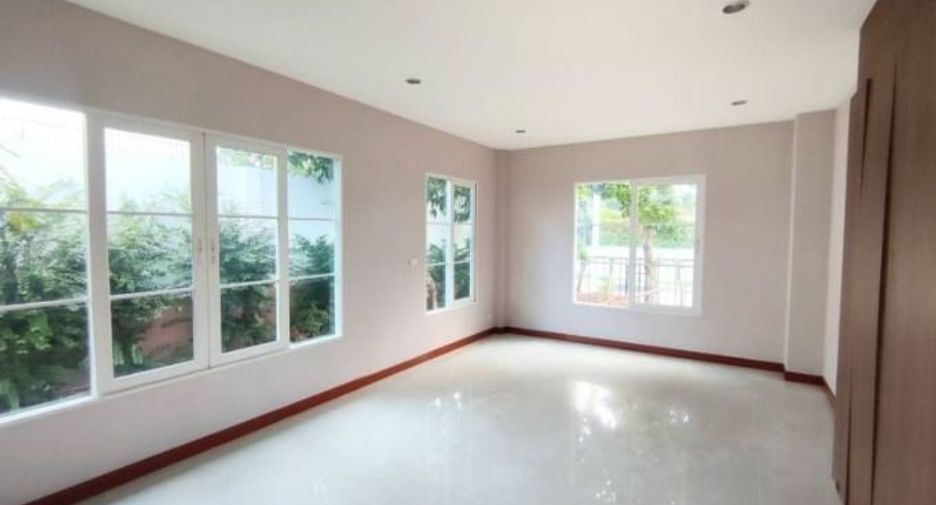 Casa en venta de 3 habitaciones en Chom Thong, Bangkok