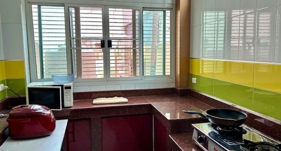 For sale 2 bedrooms retail Space in Sai Mai, Bangkok