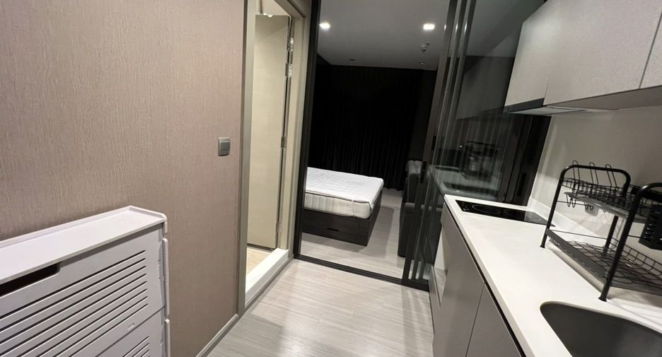 Wohnung zur Miete mit Studio in Huai Khwang, Bangkok