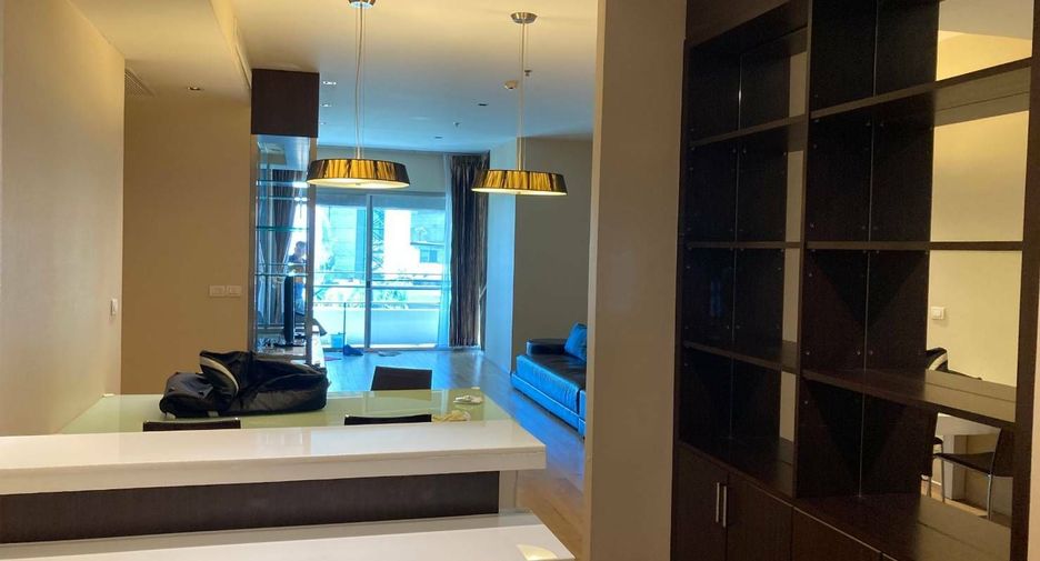 For rent 3 bedrooms condo in Khlong Toei, Bangkok