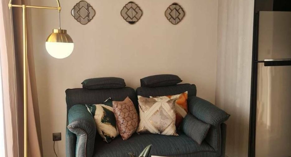 For rent 1 bed condo in Phra Khanong, Bangkok