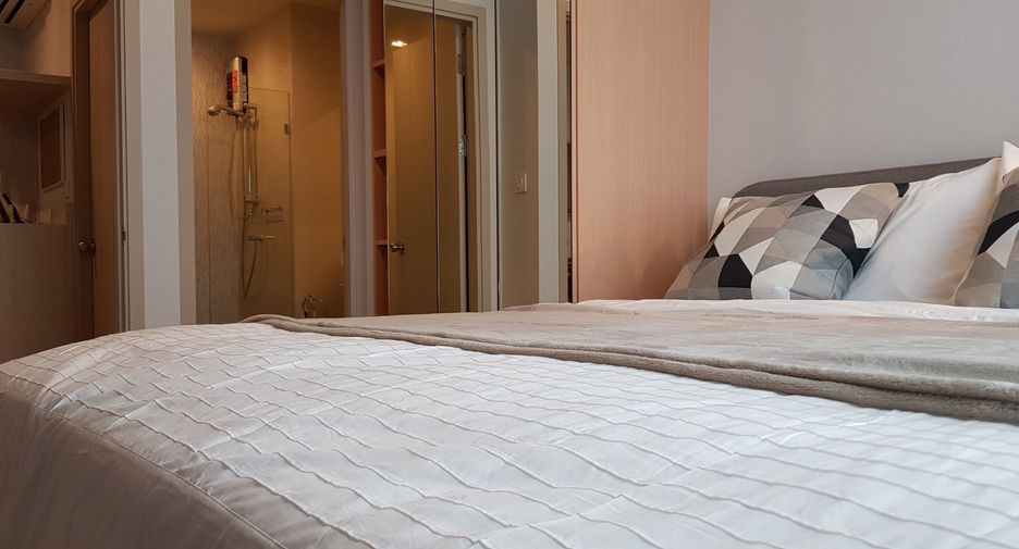 For rent 1 bed condo in Khlong Toei, Bangkok