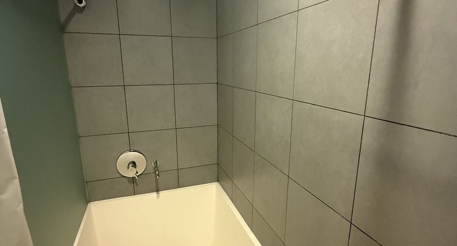 For sale and for rent 2 bedrooms condo in Phaya Thai, Bangkok