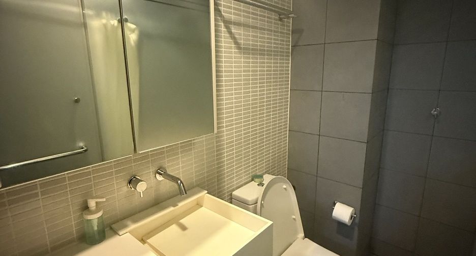 For sale and for rent 2 bedrooms condo in Phaya Thai, Bangkok