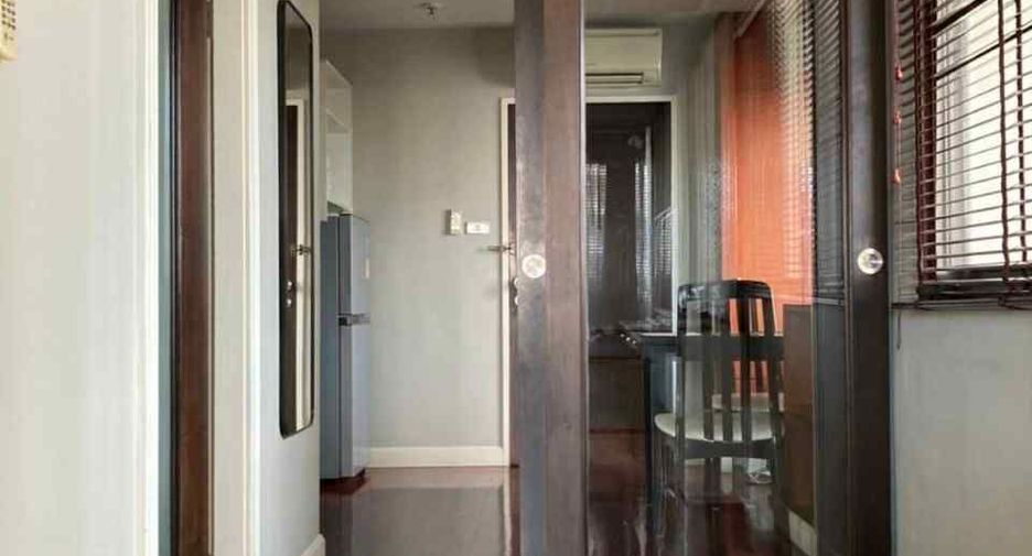 For sale 2 bedrooms condo in Khlong Toei, Bangkok
