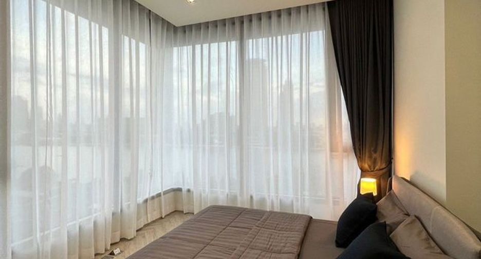 For rent 2 bedrooms condo in Khlong San, Bangkok