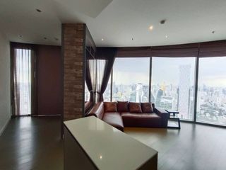 For rent 2 bedrooms condo in Pathum Wan, Bangkok