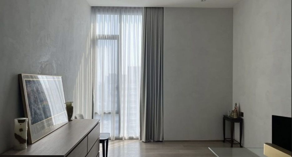 For rent 2 bedrooms condo in Khlong Toei, Bangkok