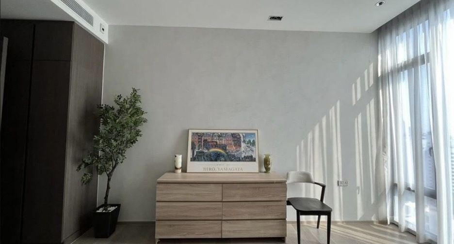 For rent 2 bedrooms condo in Khlong Toei, Bangkok