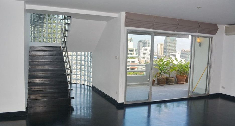 ให้เช่า 3 ห้องนอน คอนโด ใน วัฒนา, กรุงเทพฯ