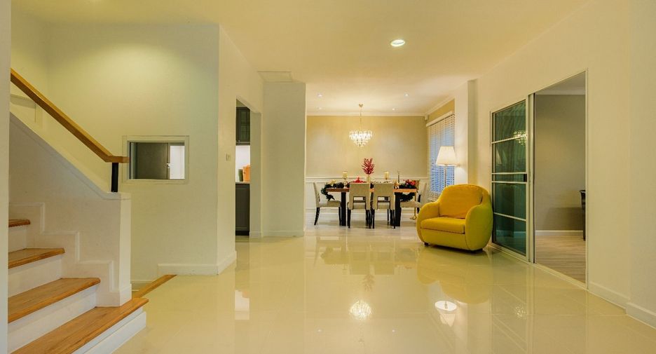 À louer 3 chambres villa à Mueang Phuket, Phuket