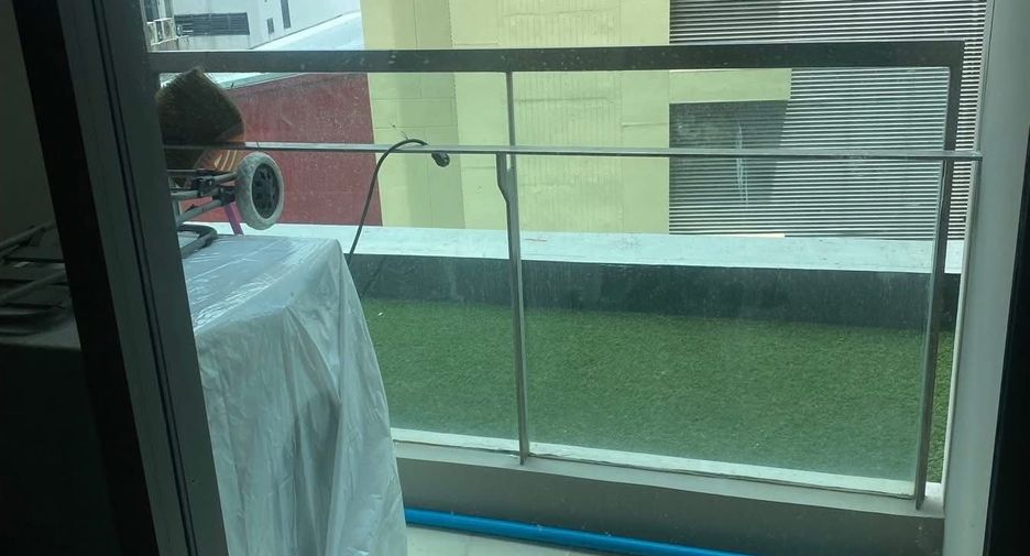 For rent 2 bedrooms condo in Bang Rak, Bangkok