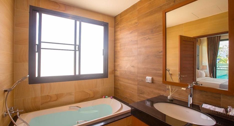 For rent 3 bedrooms villa in Mueang Phuket, Phuket