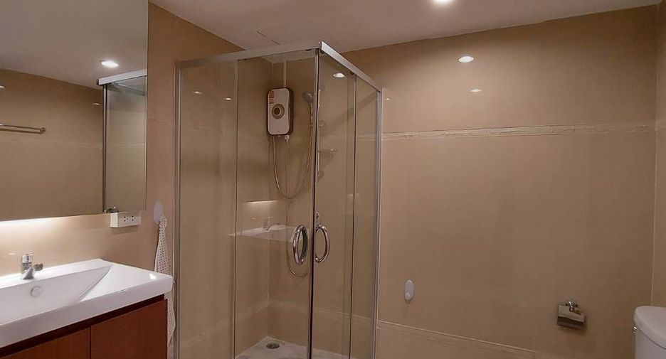 For sale and for rent 1 bed condo in Bang Rak, Bangkok