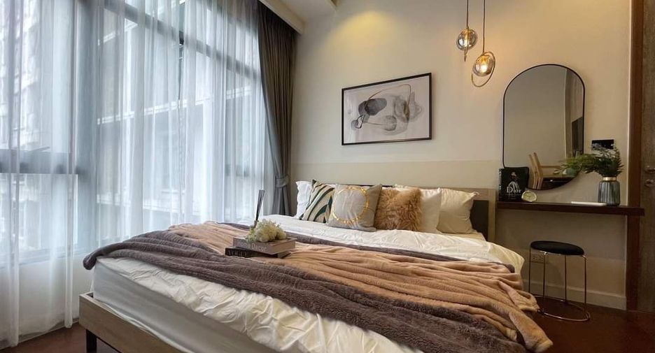 For sale 1 bed condo in Phra Khanong, Bangkok