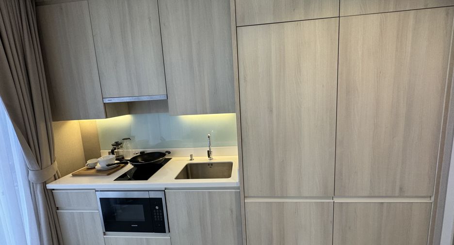 For sale 1 bed condo in Watthana, Bangkok