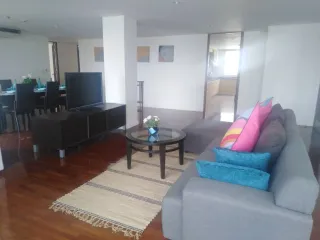 For rent 4 bedrooms condo in Sathon, Bangkok