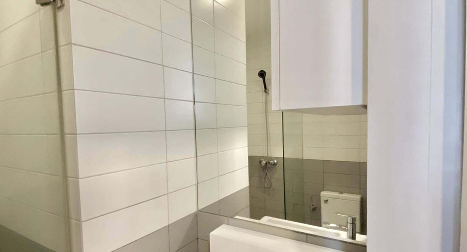 À vendre studio condo à Phra Khanong, Bangkok