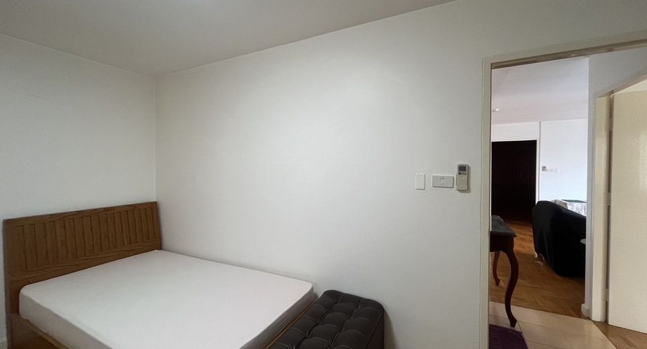 À louer 3 chambres condo à Watthana, Bangkok