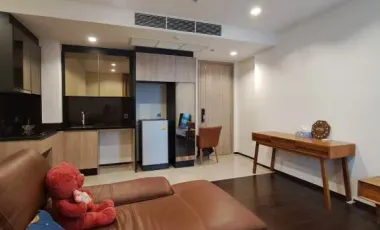 For rent 2 bedrooms condo in Pathum Wan, Bangkok