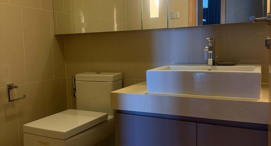 For rent 1 bed condo in Khlong Toei, Bangkok