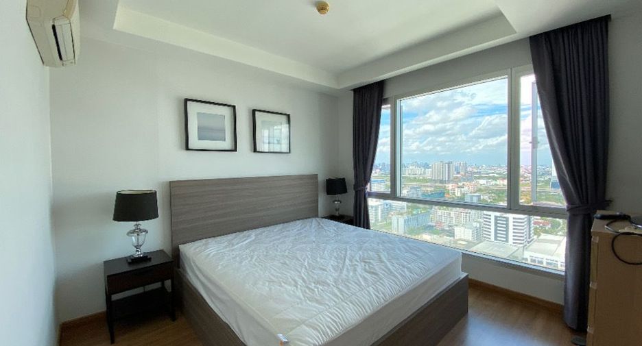 For rent 2 bedrooms condo in Watthana, Bangkok