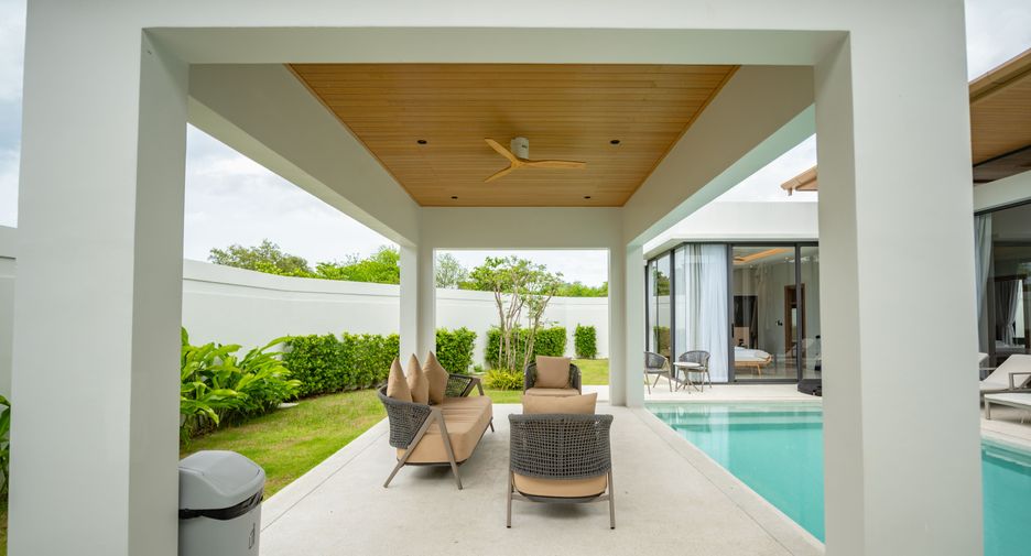For rent 5 bedrooms villa in Mueang Phuket, Phuket