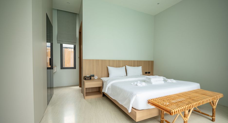 For rent 5 bedrooms villa in Mueang Phuket, Phuket