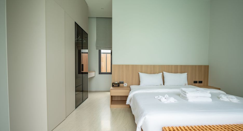 For rent 5 bedrooms villa in Mueang Phuket, Phuket