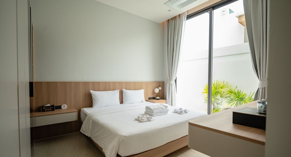 For rent 5 bedrooms villa in Mueang Phuket, Phuket