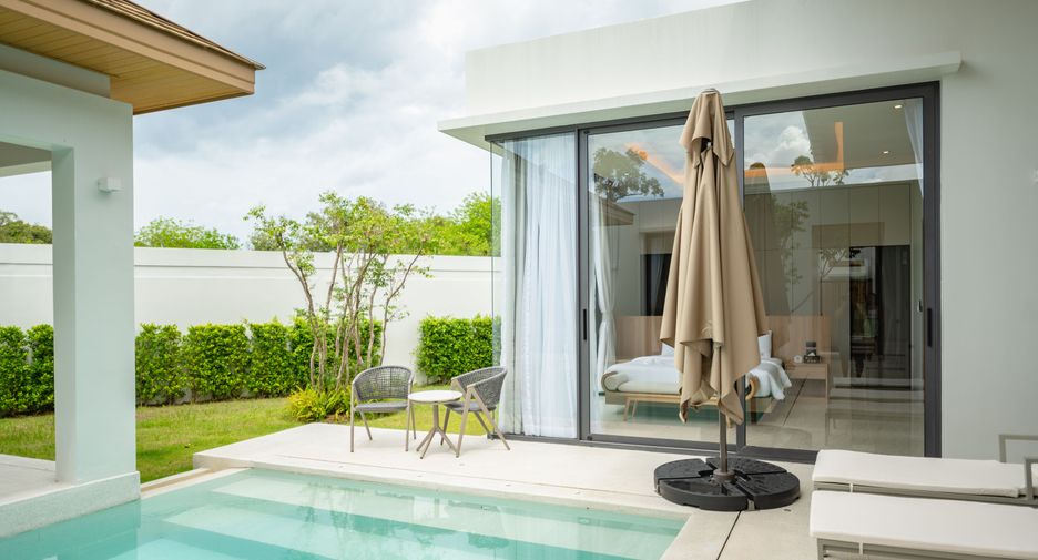For rent 5 bedrooms villa in Mueang Phuket, Phuket