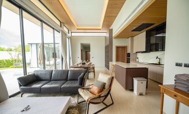 For rent 5 bedrooms villa in Mueang Phuket, Phuket