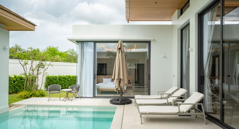 For rent 5 bedrooms villa in Mueang Phuket, Phuket