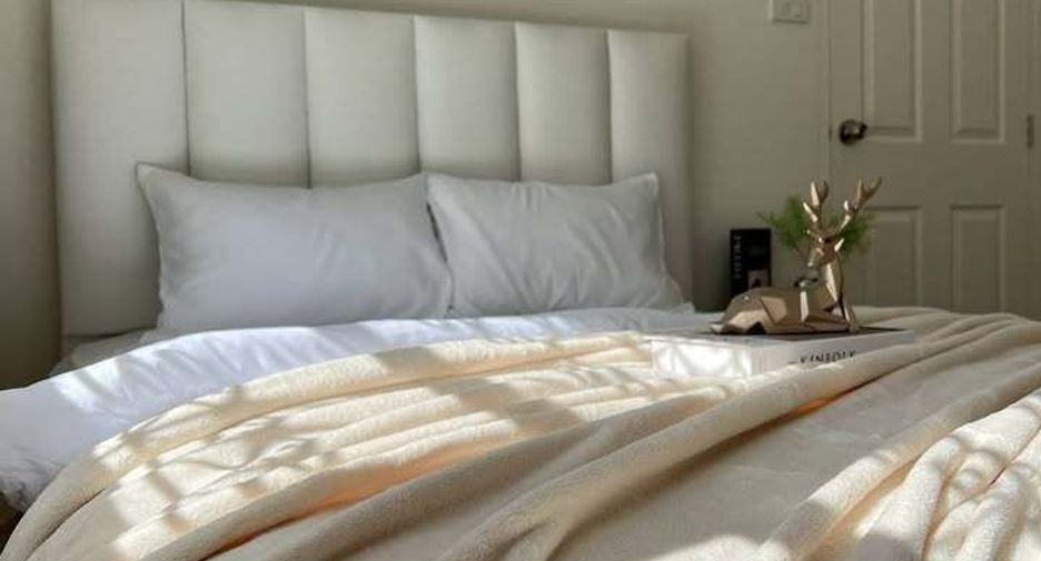 For rent 4 ベッドルーム house in Huai Khwang, Bangkok