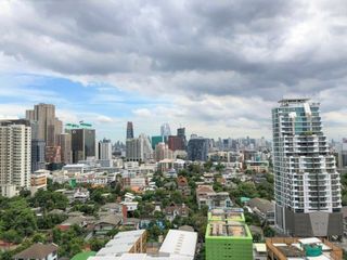 For rent 1 bed condo in Phaya Thai, Bangkok