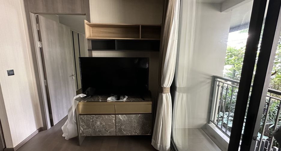 For sale 1 bed condo in Pathum Wan, Bangkok
