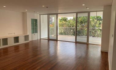 For rent 3 bedrooms condo in Watthana, Bangkok
